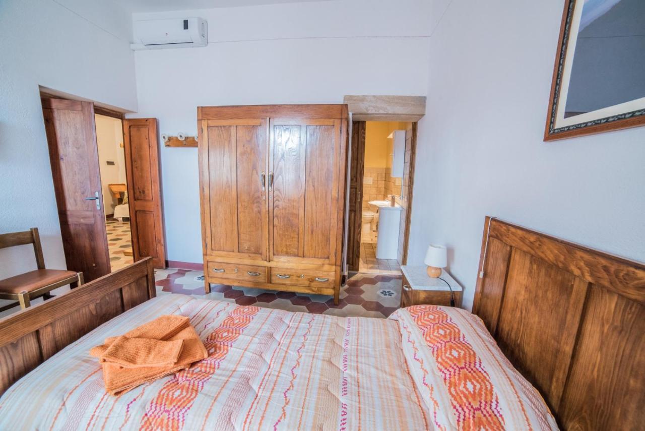S'Apprigu B&B Càbras 外观 照片